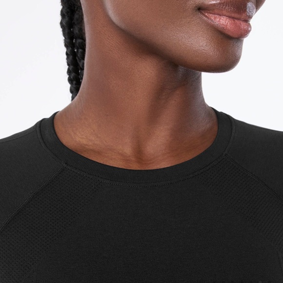 NWT Figs Black Salta Seamless Cropped Long Sleeve Underscrub - Picture 6 of 9